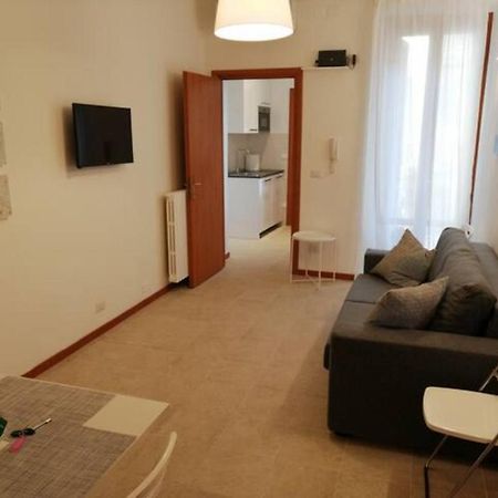 Trilocale Zona Loreto Mm1 - Viale Monza 10 Lägenhet Milano Exteriör bild