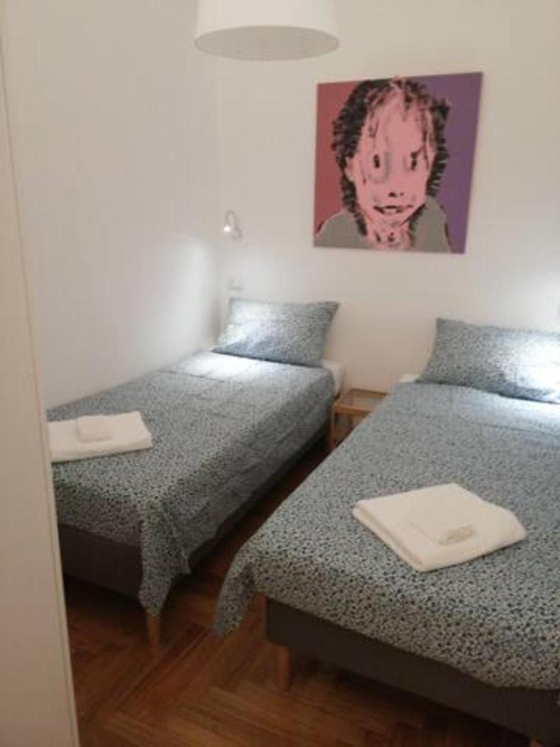 Trilocale Zona Loreto Mm1 - Viale Monza 10 Lägenhet Milano Exteriör bild